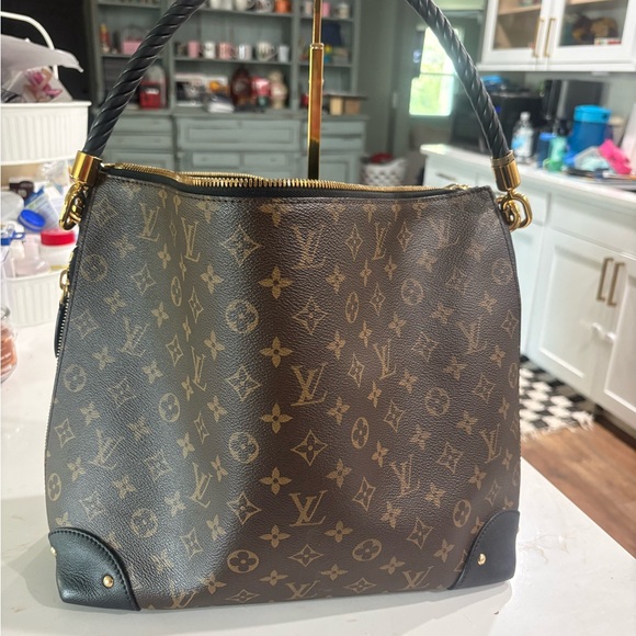 Louis Vuitton Handbags - Louis Vuitton Brown Monogram triangle softy